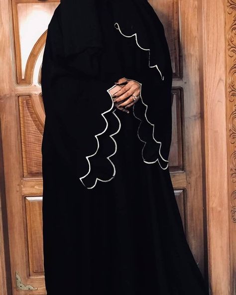 Whatsup+919637875741 Burka Design Dubai, Burqa Design Dubai, Burkha Designs Black Dubai, Black Abaya Designs Dubai Style, Burkha Designs Black, New Abaya Design, Simple Abaya Designs, Abaya Ideas, Burqa Designs