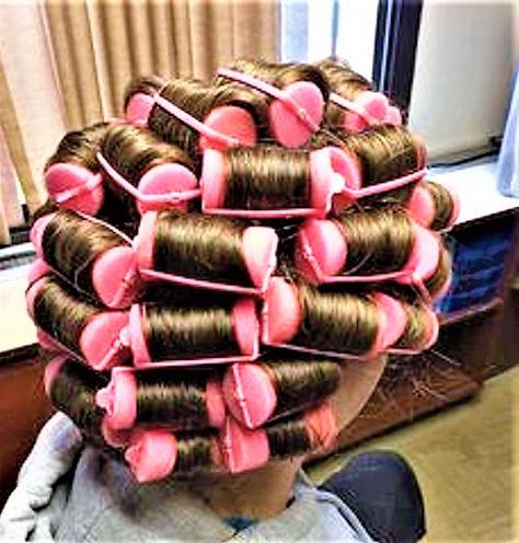 Hair Rollers Tutorial, Sleep In Hair Rollers, Wavy Perm, Foam Rollers Hair, Vintage Hair Salons, Hair Curlers Rollers, Best Hair Dryer, Teased Hair, Roller Set