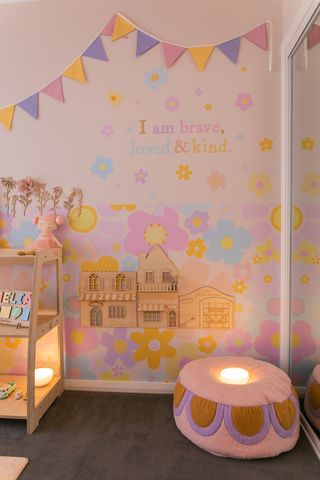 Girls Bedroom Wallpaper Ideas, Butterfly Kids Room, Paisley Bedroom, Shaw House, Groovy Room, Kids Room Deco, Interior Design Wallpaper, Room 2023, Personalized Wallpaper