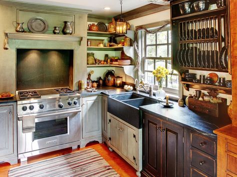 Recycled Kitchen Cabinets: Pictures, Ideas & Tips From HGTV | Kitchen Ideas & Design with Cabinets, Islands, Backsplashes | HGTV Recycled Cabinets, Dapur Rustic, Unfitted Kitchen, Recycled Kitchen, Kitchen Cabinets Pictures, Beautiful Kitchen Cabinets, Kitchen Layouts, Above Kitchen Cabinets, Country Kitchen Designs