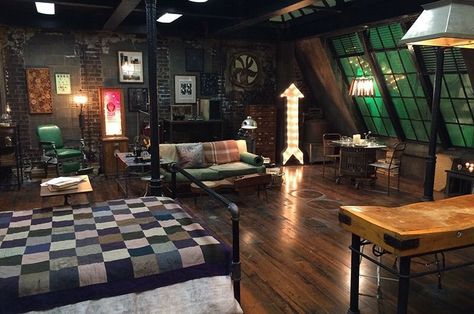 Edward Nygma, Richie Tozier, James Gordon, Warehouse Apartment, Warehouse Living, The Riddler, Interior Windows, Apartment Aesthetic, Set Decor