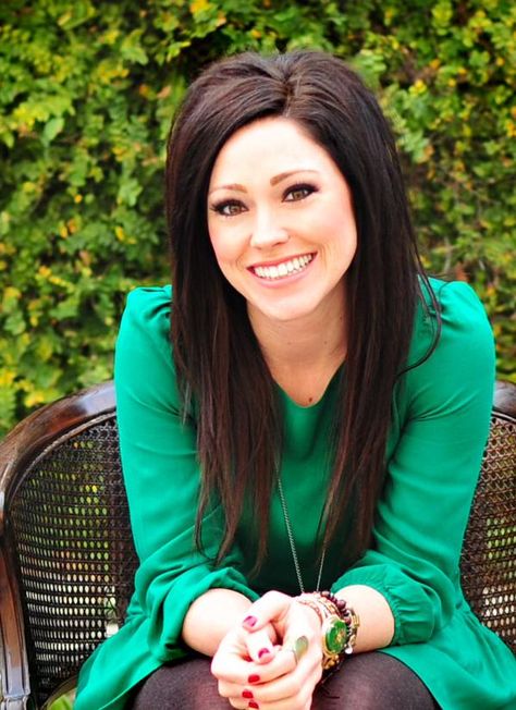 Kari Jobe Style, Kari Jobe, Worship Leader, Womens Ministry, Christian Artists, Christian Music, Pretty Hairstyles, Cute Hairstyles, Her Hair