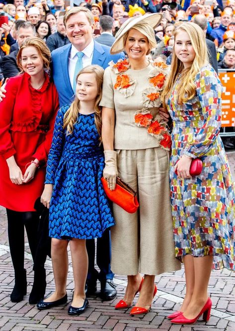 Estilo Meghan Markle, Dutch Princess, Royal Family Fashion, Regina Maxima, Dutch Queen, Princess Máxima, Hm The Queen, Dutch Royalty, Estilo Real