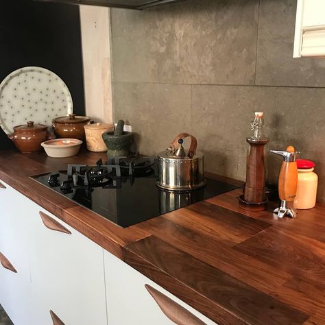 Worktop Express on Instagram: “We love this exquisite kitchen featuring our Deluxe Black American Walnut worktops. The dark surface contrasts beautifully with the light…” Dark Wood Worktop Kitchen, Wood Worktop Kitchen, Walnut Worktop, Light Cabinets, Wood Worktop, American Walnut, House Goals, Black American, Walnut Wood