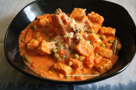 Quorn Chicken, Traditional Indian Food, Boiled Chicken Breast, Meals To Make, Chicken Pieces, Gujarati Recipes, Indian Curry, Vegetarian Dinners, Healthy Protein