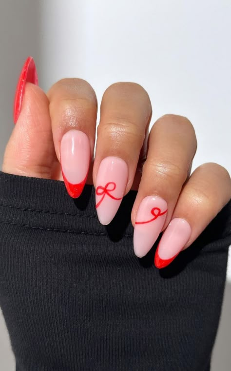 Get inspired by 30+ adorable bow nail designs, from cute 3D bow nails to short and sweet styles in pink, red, white, gold, and black. This also includes coquette nails, ribbon nails, short bow nails, french tip bow nails, bow nail art. (📷 pearliepressed IG) Bow Nail Designs, Bow Nail Art, Bow Nail, Valentine Nail Art, February Nails, Pink Nail Art, Valentine Nails, Red Nail, Xmas Nails