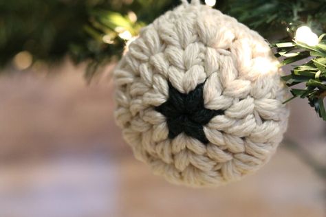 Christmas Ornament Crochet, Ornament Crochet Pattern, Country Christmas Ornaments, Holiday Crochet Patterns, Ornament Crochet, Rowan Yarn, Village Christmas, Crochet Xmas, Crochet Christmas Decorations