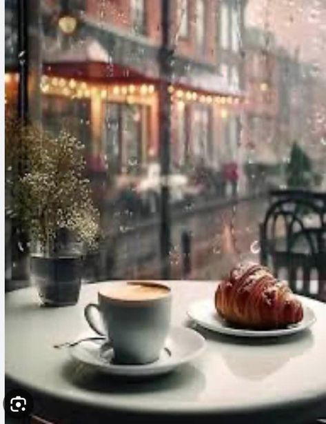 Istanbul Turkey Food, Turkey Food, Rain And Coffee, Facebook Video Ads, No Coffee, Rainy Day Aesthetic, Dropshipping Products, Coffee Shop Aesthetic, Coffee Talk