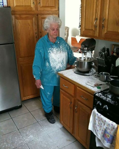 Here Is My Favorite Picture Of My Grandma. She Was Having A Hard Time With The Mixer Cooking Fails, Epic Fail, Funny Times, Hannibal Lecter, Luke Skywalker, Old People, Modern Life, Funny People, Getting Old