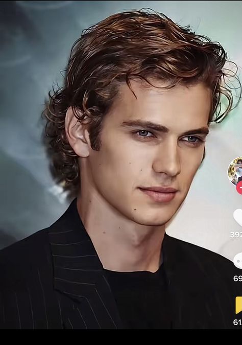 Hayden Christensen Hair, Anakin Skywalker Hairstyle, Star Wars Hairstyle, Star Wars Hairstyles, Anakin Vader, Hairstyle Names, Star Wars Anakin, Aaron Warner, Bald Hair