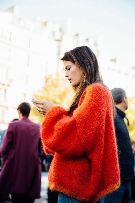 ORANGE INSPO Orange Pullover, Orange Sweater, Fashion Tag, Orange Sweaters, Looks Street Style, Mode Inspo, Looks Style, Mode Inspiration, Elie Saab