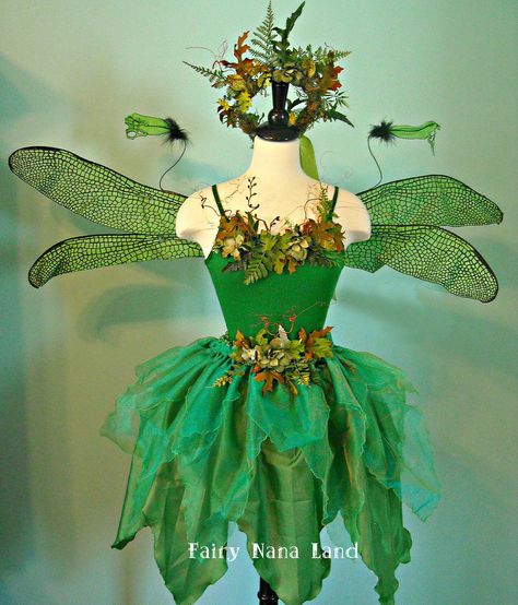 Faerie Crown, Costume Couple Halloween, Woodland Faerie, Woodland Fairy Costume, Halloween Costume Couple, Garden Fairy Costume, Faerie Costume, Couple Halloween Costume, Fairy Costume Diy