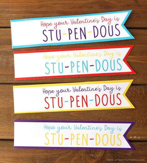 Wish friends or classmates a "Stu-Pen-Dous" Valentine's Day with these Free Printable Pen Valentines! Valentine Pencil Cards Free Printable, Pen Valentine Printable Free, Pencil Valentine Printable Free, Pen Valentine Printable, Pen Gift Tag, Pen Valentines, Valentine School, Student Valentines, Kids Holidays