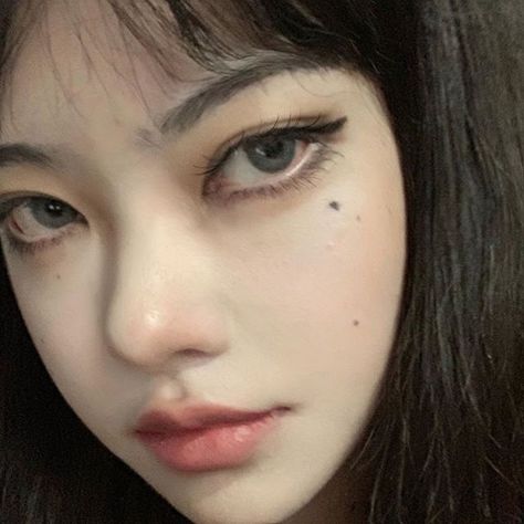 Tomie pt.2 Black Hair, Close Up, Instagram Photos, Makeup, Hair, Blue, Instagram, Black, Make Up