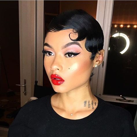 11.3k Likes, 65 Comments - The Cut Life (@thecutlife) on Instagram: “Pretty waves on @indialove via @amazinglystyled by @mugopus ❣| #thecutlife #shorthair #waves…” Fingerwaves Hairstyles, Finger Waves Short Hair, Finger Wave Hair, Cut Life, Finger Waves, Pixie Hair, Sassy Hair, Big Chop, Hair Crush