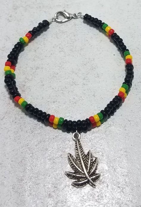 Bead Styles, African Beadwork, Jamaican Colors, Afrocentric Jewelry, African Bracelets, Beads Style, Beads Designs, Beads Ideas, Beaded Anklet