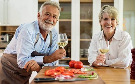 A growing number of baby boomers are going vegan - ditching meat, dairy, and eggs in favor of plant-based food - and reporting better health because of it. Pemf Therapy, Cute Date Ideas, Poo Pourri, Base Foods, Going Vegan, Herbal Remedies, Natural Remedies, Healthy Eating, Chef