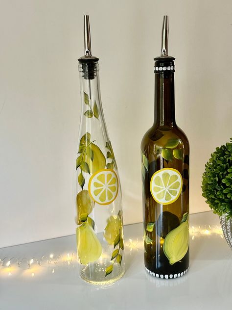 Painted Lemons, Entertaining Table Settings, Diy Lemonade, Sunflower Vase, Lemon Painting, Recycled Wine Bottle, Ceramic Butter Dish, Lemon Kitchen, Vinegar Cruet