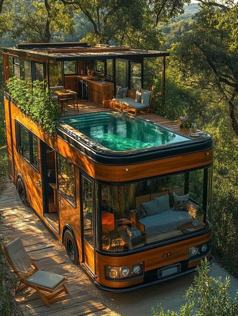 Mini House With Pool, Bus House Ideas, Cheap House Design, Coolest Houses, Luxury Tiny House, Home Van, Cool House, Bus House, Tiny House Loft