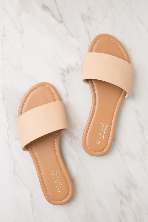 Kasut Pengantin, Heel Sandals Outfit, Pretty Sandals, Fashion Shoes Sandals, Trendy Sandals, Sandals Outfit, Fashion Slippers, Stunning Shoes, Shoes Flats Sandals