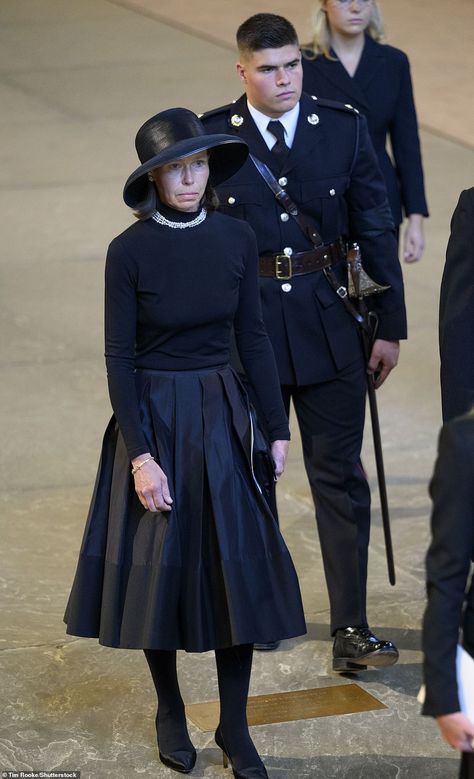 Lady Sarah Armstrong Jones, Sarah Chatto, Sarah Armstrong, Lady Sarah Chatto, Hm The Queen, Lady Louise Windsor, Reine Elizabeth, Elisabeth Ii, British Royal Families