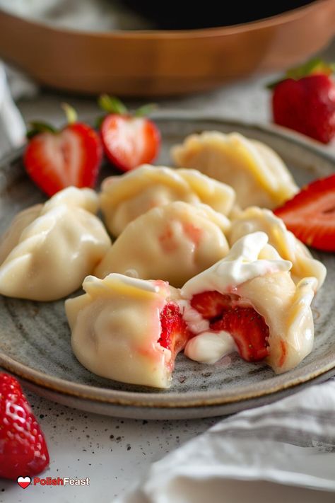 Polish Strawberry Pierogi Strawberry Dumplings, Polish Pierogi, Poland Food, Polish Desserts, Pierogi Recipe, Dinner Party Dishes, Sweet Dumplings, American Recipes, Roast Chicken Recipes