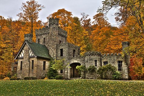 Cleveland Metroparks, Small Castles, Ohio Travel, Castle Ruins, Beautiful Castles, Oh The Places Youll Go, In The Fall, Abandoned Places, Day Trips