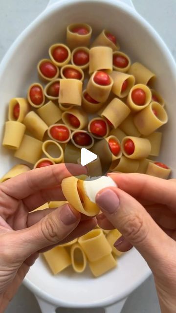 Cherry Tomato Mozzarella Pasta, Pasta With Mozzarella Balls, Mini Mozzarella Balls, Mozzarella Pasta, Tomato Mozzarella, Baked Pasta Recipes, Healthy Meals To Cook, Small Pasta, Rigatoni