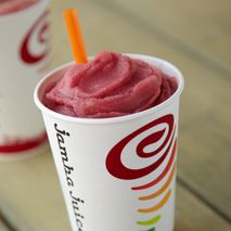 Jumba Juice, Jamba Juice Recipes, Jamba Juice Smoothies, High Protein Smoothie Recipes, Smoothie Fruit, Juice Smoothies Recipes, High Protein Smoothies, Jamba Juice, Berry Smoothie Recipe