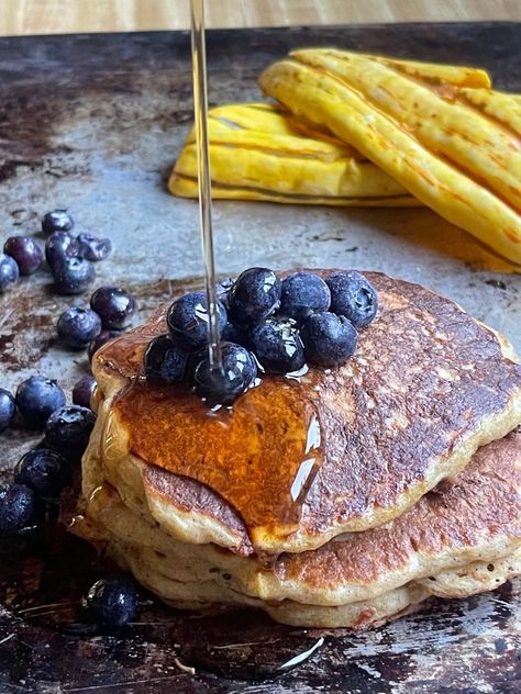 Low Carb Vegan Breakfast, Medical Medium Recipes, Paleo Pancake Recipe, Burrito Vegan, Squash Pancakes, Recipe Pancakes, Banana Blueberry Pancakes, Pancakes Vegan, Paleo Pancakes