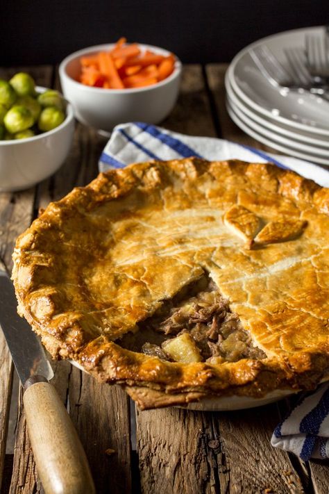 Slow Cooked Beef and Potato Pie - Shortcrust pastry filled with slow cooked beef, potatoes and gravy. Meat And Potato Pie, Chicken And Ham Pie, Slow Cooked Steak, Savoury Pastry, Cow Pies, Beef Pie, Potatoes And Gravy, Meat Cake, Kitchen Sanctuary