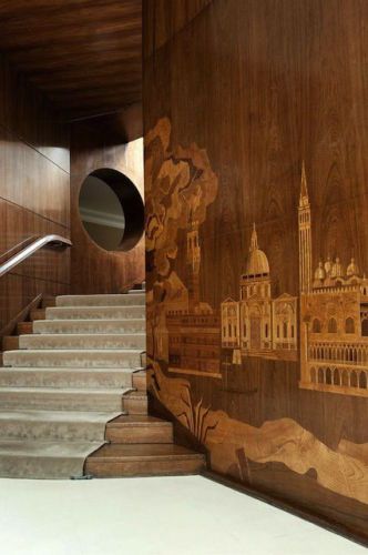 Interior Art Deco, Arte Art Deco, Eltham Palace, Unusual Buildings, Timber Cladding, Art Deco Architecture, Interior Deco, Art Deco Interior, Entrance Hall