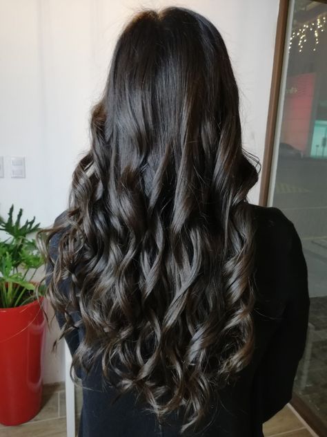 Light Waves Hair, Straight Hair With Curls At The End, Dnd Hairstyles, Loose Curls Long Hair, Hair Styles Wedding, Black Hair Curls, Updo Hair Styles, Curling Straight Hair, Light Curls