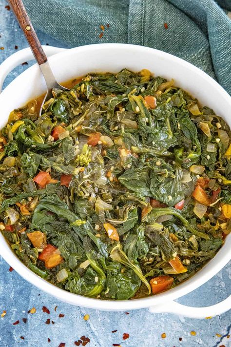 Jamaican Callaloo Recipe, Side For Fish, Callaloo Recipe, Rice And Peas Jamaican, Growing Chili Peppers, Greens Recipes, Jamaican Rice, Jamaican Curry Chicken, Collard Greens Recipe