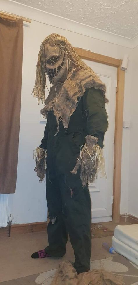 Men’s Scary Halloween Costumes, Scary Butcher Costume, Scary Male Halloween Costumes, Halloween Costume Men Scary, Mens Scarecrow Costume, Halloween Costumes Men Scary, Homemade Scarecrow Costume, Scary Boy Costumes, Horror Costume Ideas