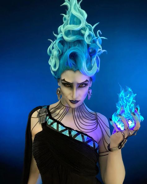 Greek Mythology Cosplay, Mythology Cosplay, Female Hades, Hades Cosplay, Disney Hades, Disney Villains Makeup, Hades Costume, Genderbent Cosplay, Female Cosplay Ideas