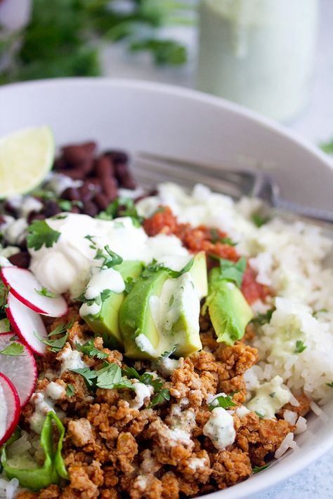 Ground Turkey Burrito Bowls – 5 Boys Baker Ground Turkey Burrito Bowl, Ground Turkey Burrito, Turkey Burrito Bowl, Turkey Burritos, Turkey Bowl, Ground Turkey Tacos, Turkey Tacos, Burrito Bowls, Taco Bowls