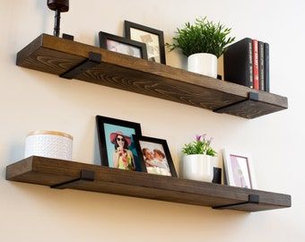 Rustic Natural Wood L-bracket Floating Shelves Solid Wood up - Etsy Wood Plank Shelves, Farmhouse Shelf, Shelf Hardware, Wall Shelving Units, White Floating Shelves, Floating Shelf Brackets, Rustic Shelf, Farmhouse Shelves, Rustic Floating Shelves