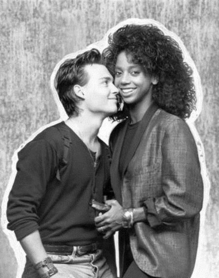 Johnny Deep & Holly Robinson Tom Hanson, Brad Pitt Movies, Madeline Smith, Holly Robinson, Justice For Johnny Depp, John Depp, 80s Actors, Jump Street, 1980s Women