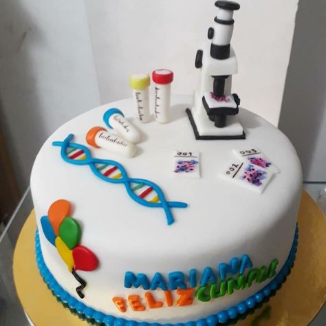 Mad Scientist Cake, Biology Cake Ideas, Microbiology Cake, Science Cake Ideas, Science Birthday Cake, Scientist Cake, Chemistry Cake, Lab Technologist, Science Cake