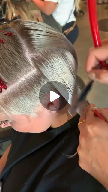 Razor Haircuts For Women Short, Short Razor Cuts For Women, Growing Pixie Hairstyles, Short Hair Long On Top, Edgy Chin Length Hair, Razor Haircut Medium, Razor Cut Hairstyles Short, Razor Haircuts For Women, Edgy Pixie Cuts For Fine Hair