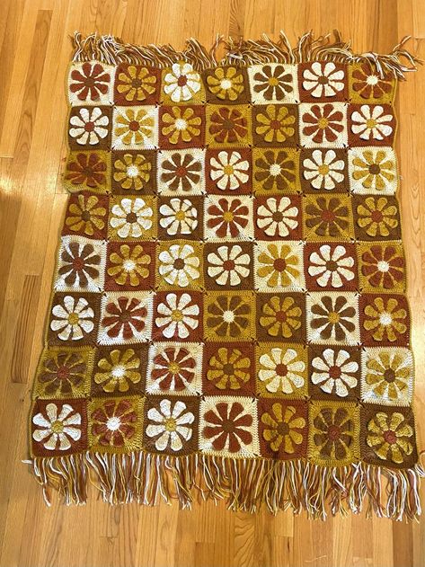 Kare Motif, 70s Crochet, Crochet Flower Blanket, Flower Blanket, Crochet Quilt, Manta Crochet, Square Patterns, Diy Crochet Projects, Yarn Projects