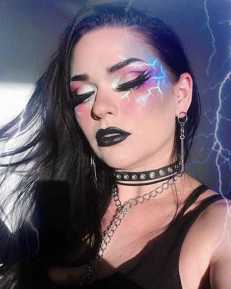 Alice Lockhart on Instagram: “⚡️ ride the lightning ⚡️ Inspiration from @by.sulli via @dazedbeauty and of course @metallica 🤘🏻” Storm Inspired Makeup, Stormy Makeup Looks, Lightening Makeup Looks, Lightening Bolt Make Up, Metallica Makeup Look, Lightning Makeup Eye, Rain Eye Makeup, Metallica Concert Makeup, Rave Face Makeup