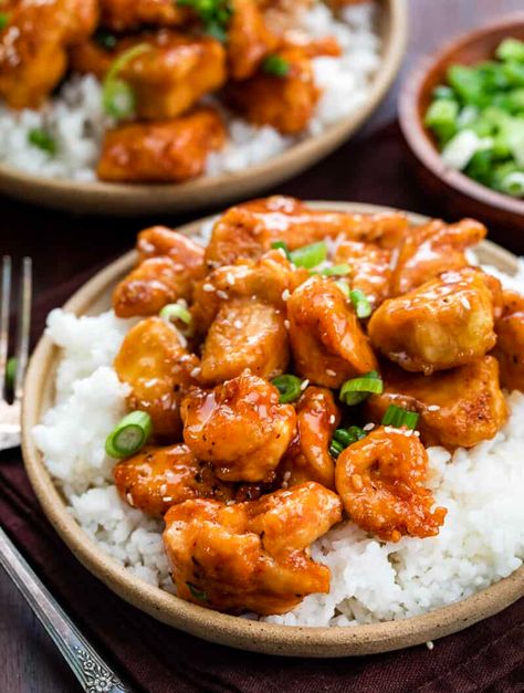 Sweet And Spicy Chicken Bowl, Meals With Sweet Chili Sauce, Thai Sweet Red Chili Sauce, Chicken Sweet Chili Recipes, Sweet Chili Chicken And Rice, Thai Chili Sauce Recipe Chicken, Sweet Thai Chili Sauce Chicken, Chicken In Sweet Chili Sauce, Sweet Ginger Chili Chicken