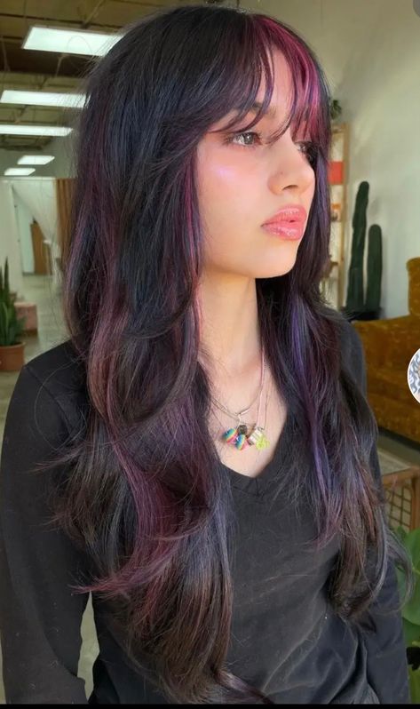 Pink Hair Dye, Hair Color Streaks, Hair Streaks, Dyed Hair Inspiration, Pink Highlights, Hair Stylies, Haircuts For Medium Hair, Hair Color And Cut, Dye My Hair