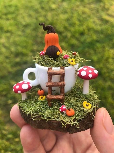 Fairy Teacup Garden, Fairy Garden Pots, Fall Fairy, Clay Fairy House, Polymer Clay Fairy, Mushroom Crafts, Fairy House Diy, Fairy Garden Designs, Fairy Garden Crafts