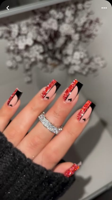 Short Square Nail Designs Black, Red And Black Coffin Nail Ideas, Red White And Black Nails Design, Red Nail Ideas Square, Black Red And White Nails, Red And Black Nails Short, Black White And Red Nails, Red Black White Nails, Red Black And White Nails