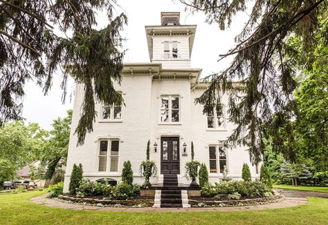 Inside The Iron Victorian: A 19th Century Mansion in Howell | Design + Decor | seenthemagazine.com Victorian Farmhouse Interior, 19th Century Mansion, Farmhouse Lifestyle, Howell Michigan, 1940s Home, Metal Tub, Victorian Kitchen, Victorian Farmhouse, Heritage House