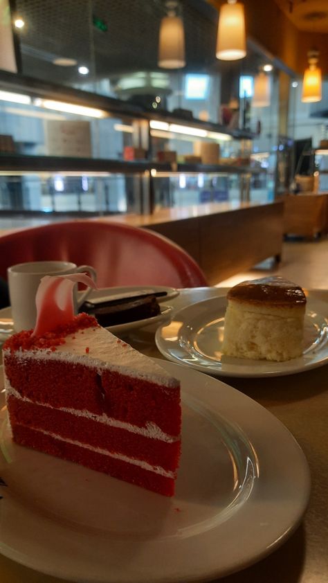 Red Velvet Pastry, Pastry Cake, Red Velvet Cake, Velvet Cake, Cream Cake, Soft Velvet, Red Velvet, Pastry, Cheese