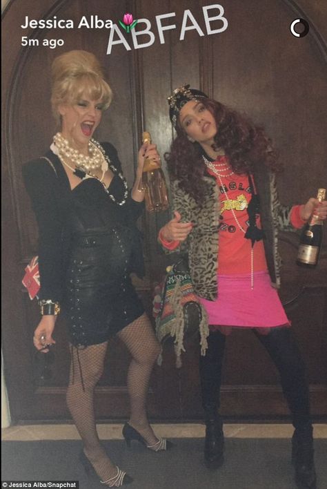 Ab fab: Absolutely Fabulous was literally the only way of describing Jessica Alba's costume on Friday night Snapchat Costume, Patsy Ab Fab, Celebrity Snapchats, 90s Fancy Dress, Jessica Alba Family, 80s Fancy Dress, 80s Party Outfits, Movie Night Birthday Party, Ab Fab